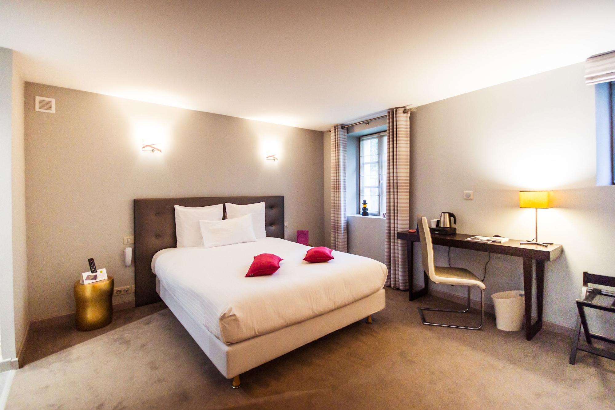Logis Villa C Hôtel Bourges Esterno foto