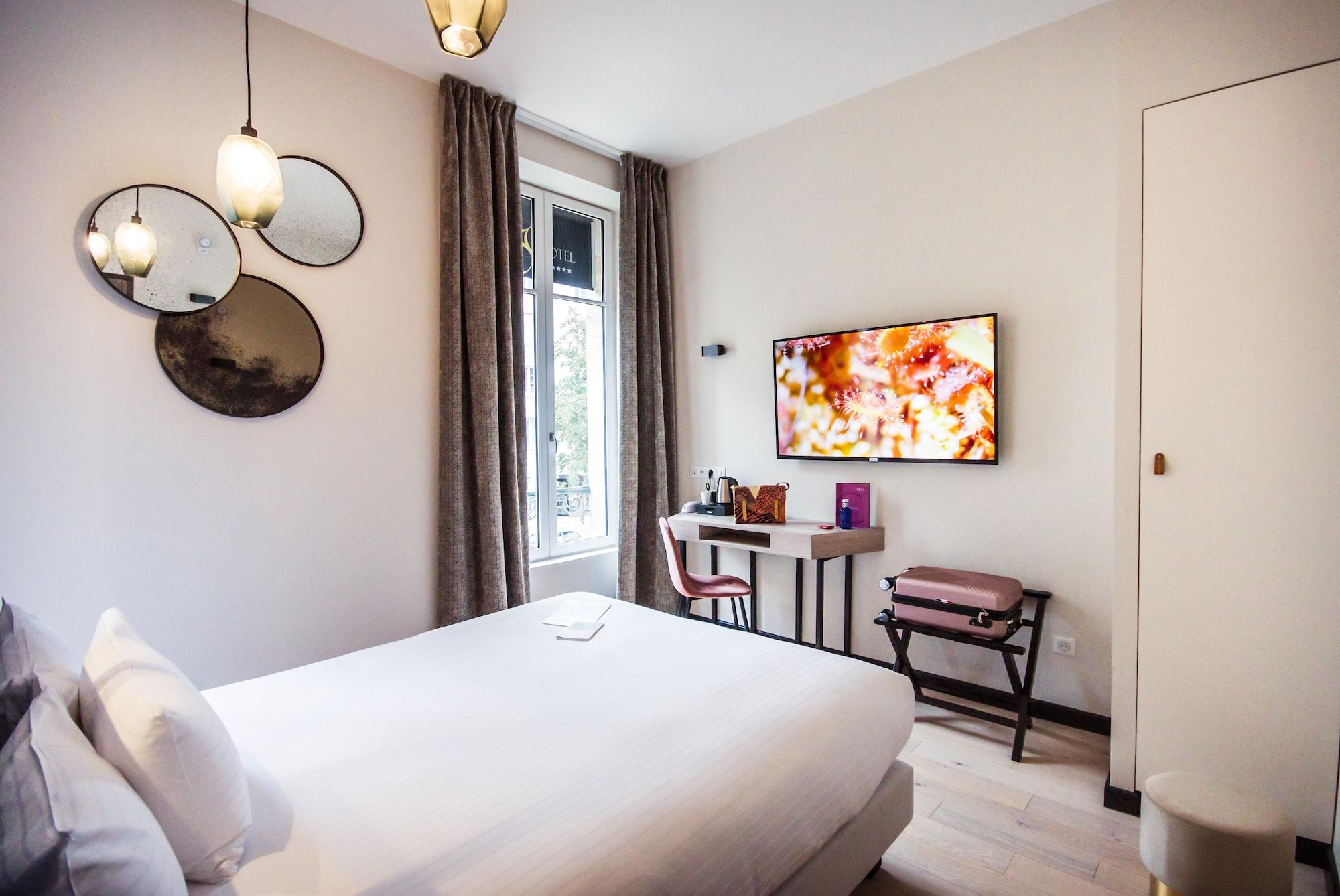 Logis Villa C Hôtel Bourges Esterno foto