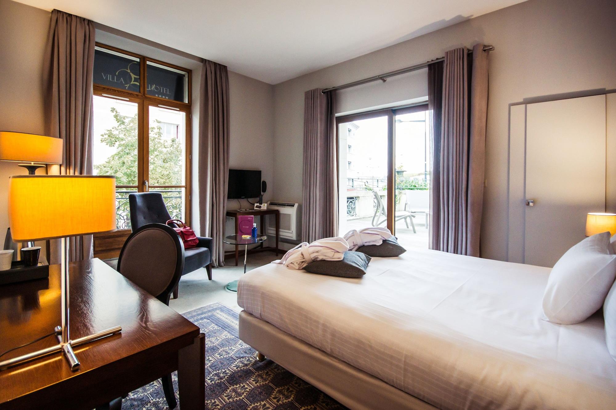 Logis Villa C Hôtel Bourges Esterno foto