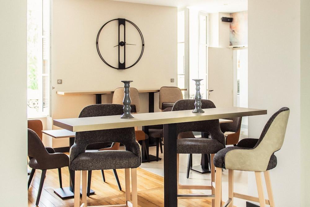 Logis Villa C Hôtel Bourges Esterno foto